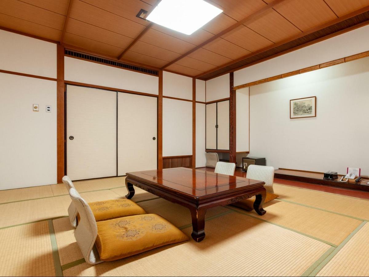 Kikuchi Grand Hotel Экстерьер фото